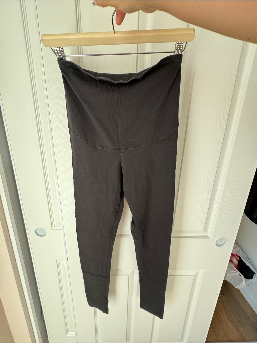 H&M Black Maternity High-Waist Leggings